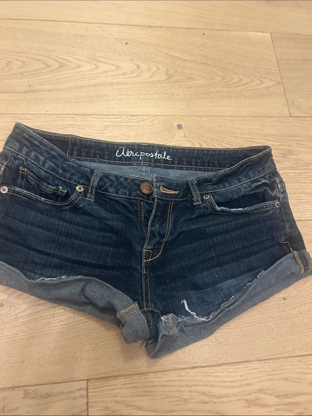 Aeropostale Women's Dark Indigo Rolled Hem Denim Shorts